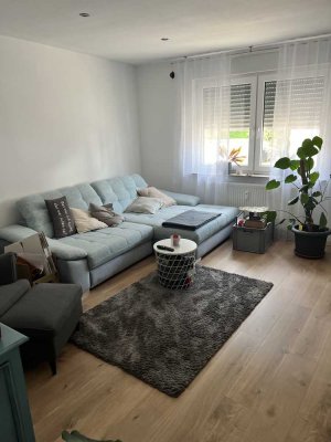 Schöne 2,5-Raum-Wohnung mit EBK und Balkon in Saarbrücken