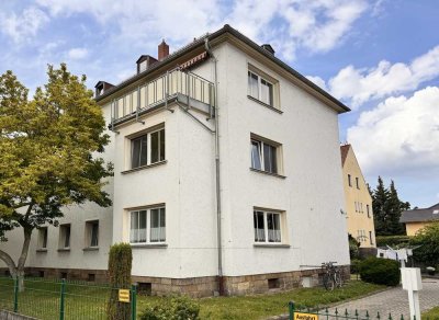 ''Helle freundliche 2- Raum Wohnung-teilsaniert''