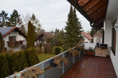 *Seefeld - gemütliche, ruhig gelegene 2-Zimmer-Wohnung mit großem Balkon