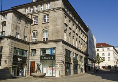 Stuttgart Mitte 3er WG 120qm Bestlage Fussgängerzone Königsstraße-Stiftskirche Berufstätigen-WG.