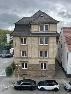 Erstbezug nach Sanierung mit Balkon: Stilvolle 3,5-Zimmer-Wohnung in Heilbronn mit Neckarblick