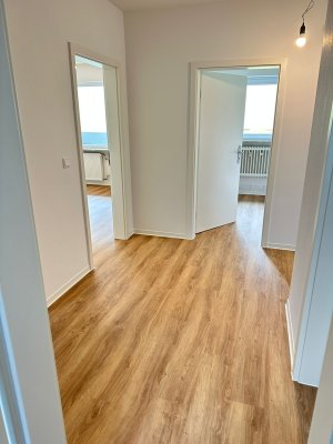 Vollständig renovierte Wohnung mit drei Zimmern sowie Terrasse und Einbauküche in Sinzig