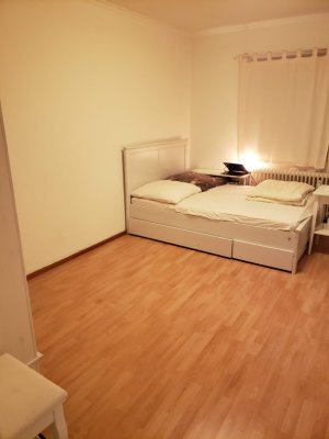 Zwischenmiete in schönem WG-Zimmer