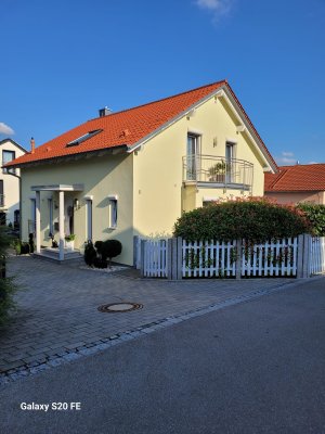 Freistehendes Einfamilienhaus in ruhiger, zentraler Lage von Neugablonz - PROVISIONSFREI