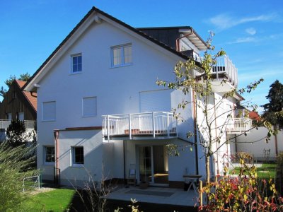 Familienfreundliche und moderne 5-Raum-DG-Wohnung mit Balkon in München Aubing